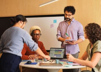 Scaling Seasonal Marketing Campaigns Without Rebuilding Pages: A Modular Approach to High-Impact Execution